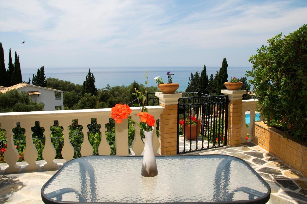 Resort Dina's Paradise Agios Gordios (Corfu)